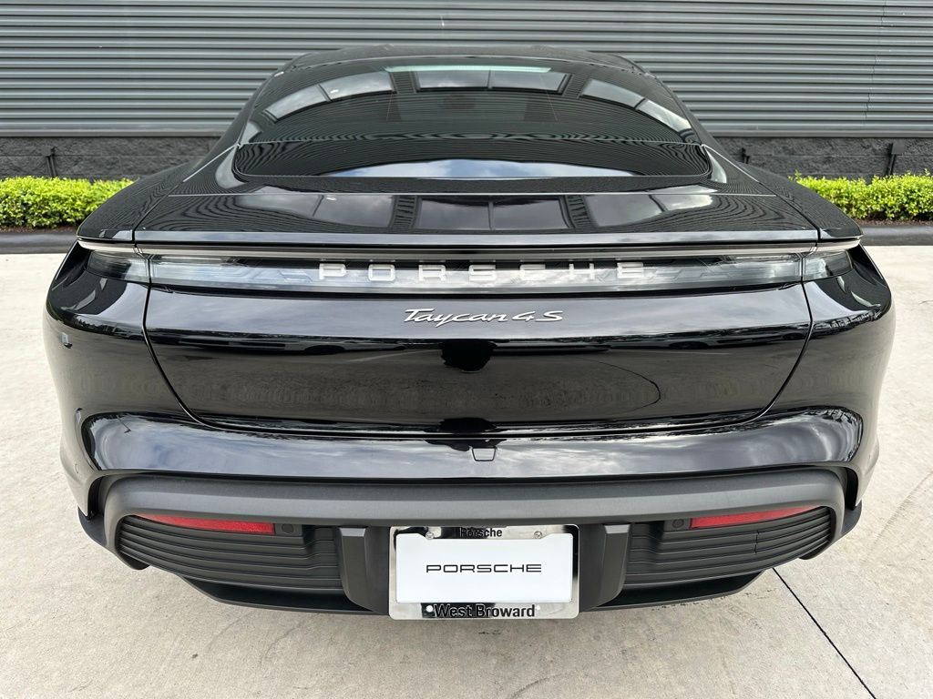 Thumbnail: 2023 Porsche Taycan - 12