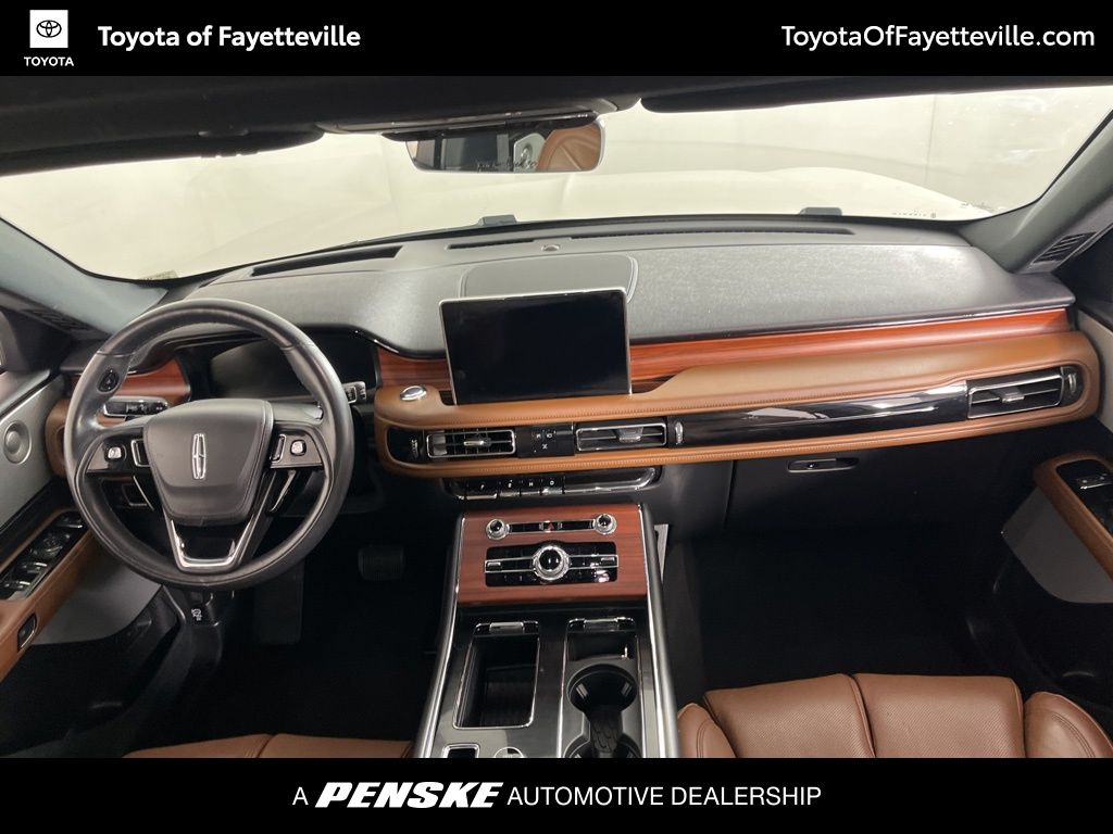 Thumbnail: 2023 Lincoln Aviator - 18