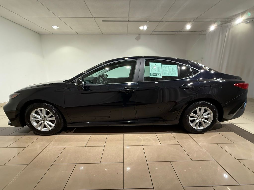 2025 Toyota Camry LE 2