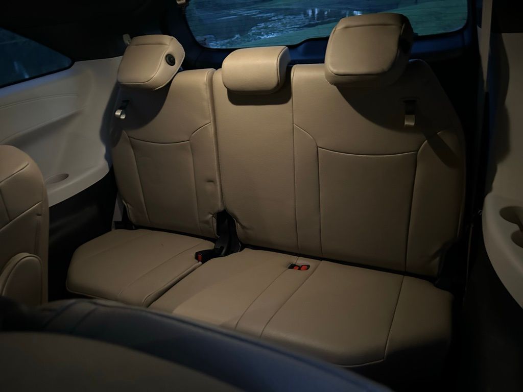 Thumbnail: 2024 Toyota Sienna - 13