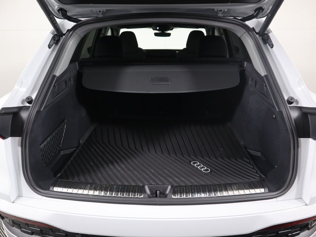 Thumbnail: 2025 Audi Q5 - 30