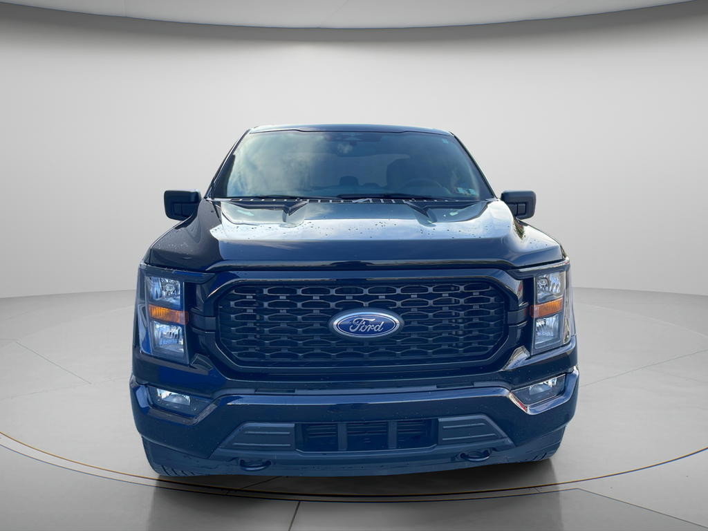 View vehicle photo 3
