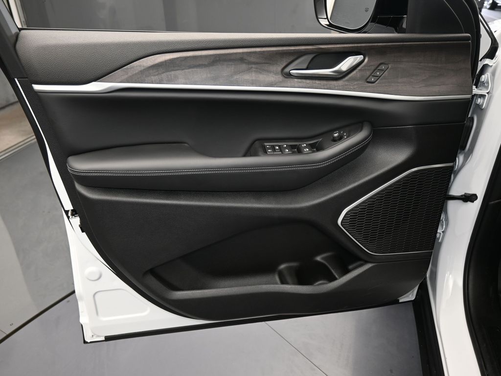 New 2026 Bright White Clearcoat Jeep Limited image 13