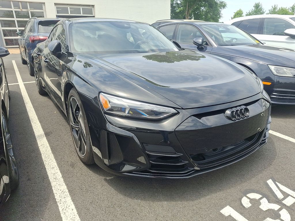 Thumbnail: 2023 Audi RS e-tron GT - 3