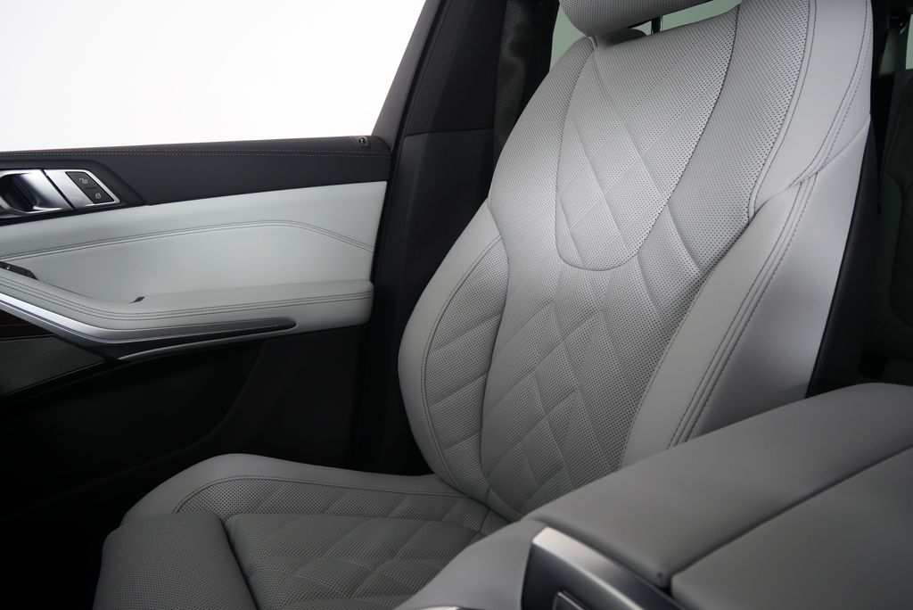 2026 BMW X5 xDrive40i 24