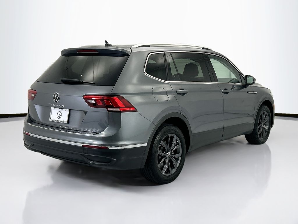 Thumbnail: 2023 Volkswagen Tiguan - 5