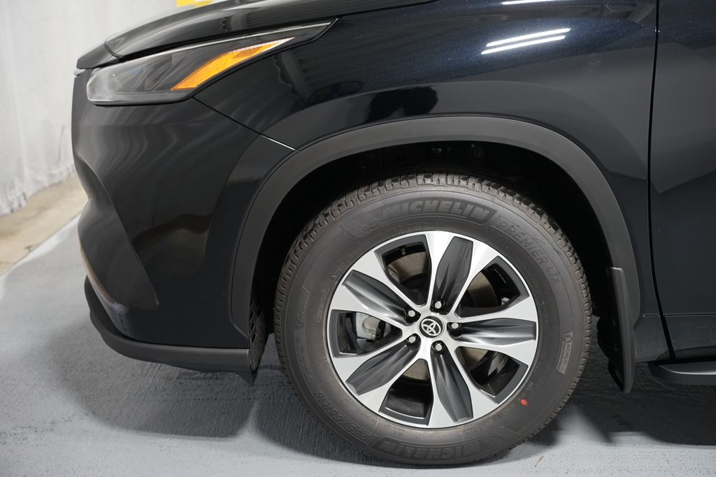 Thumbnail: 2025 Toyota Highlander - 5