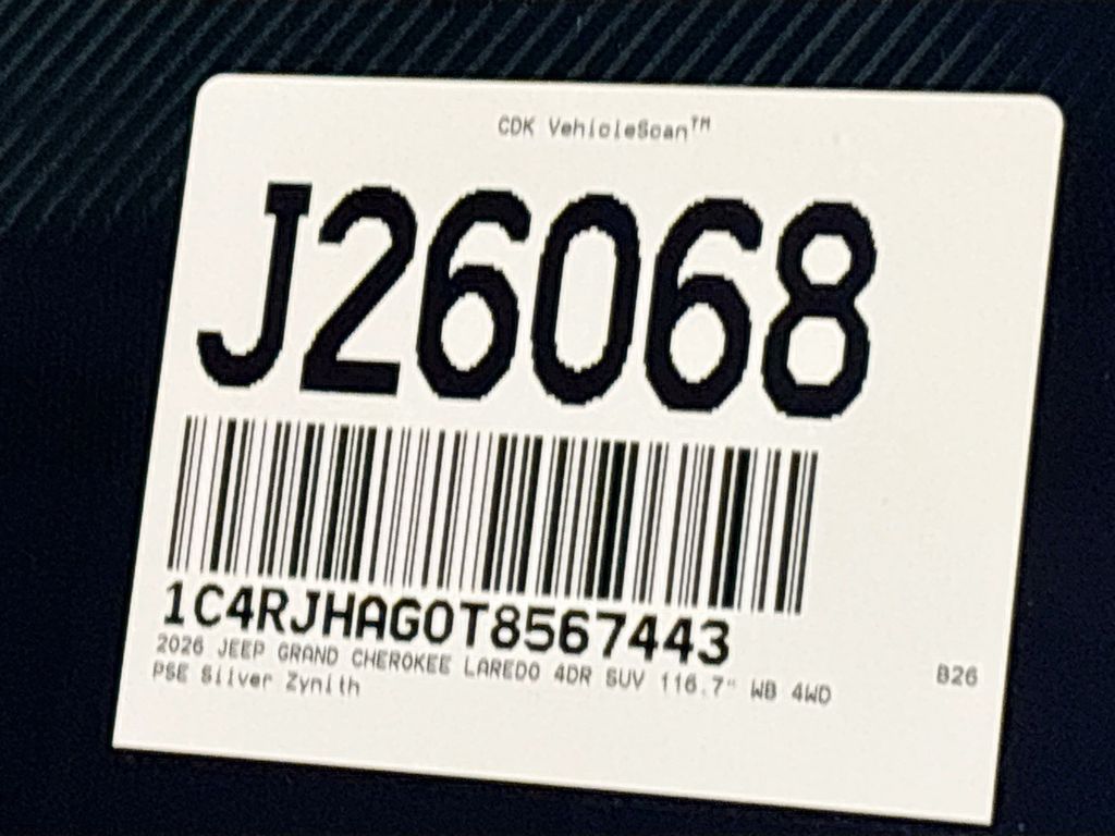 2026 Jeep Grand Cherokee Laredo