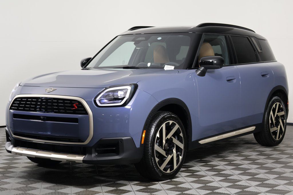 Thumbnail: 2027 MINI Cooper Countryman - 1