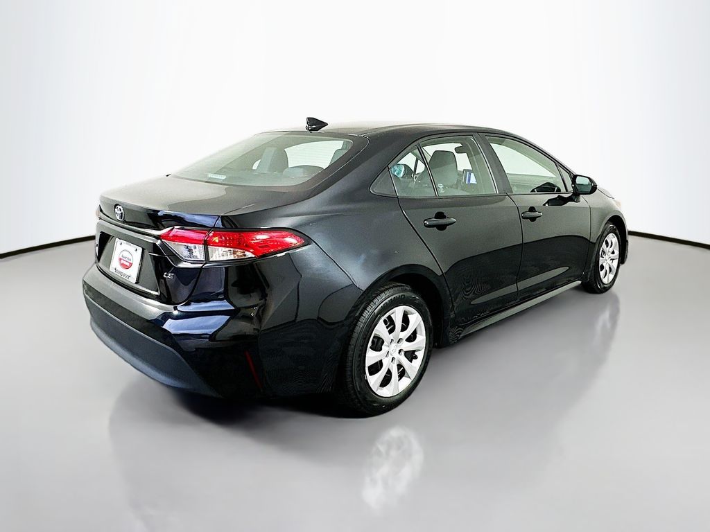 2023 Toyota Corolla LE 5