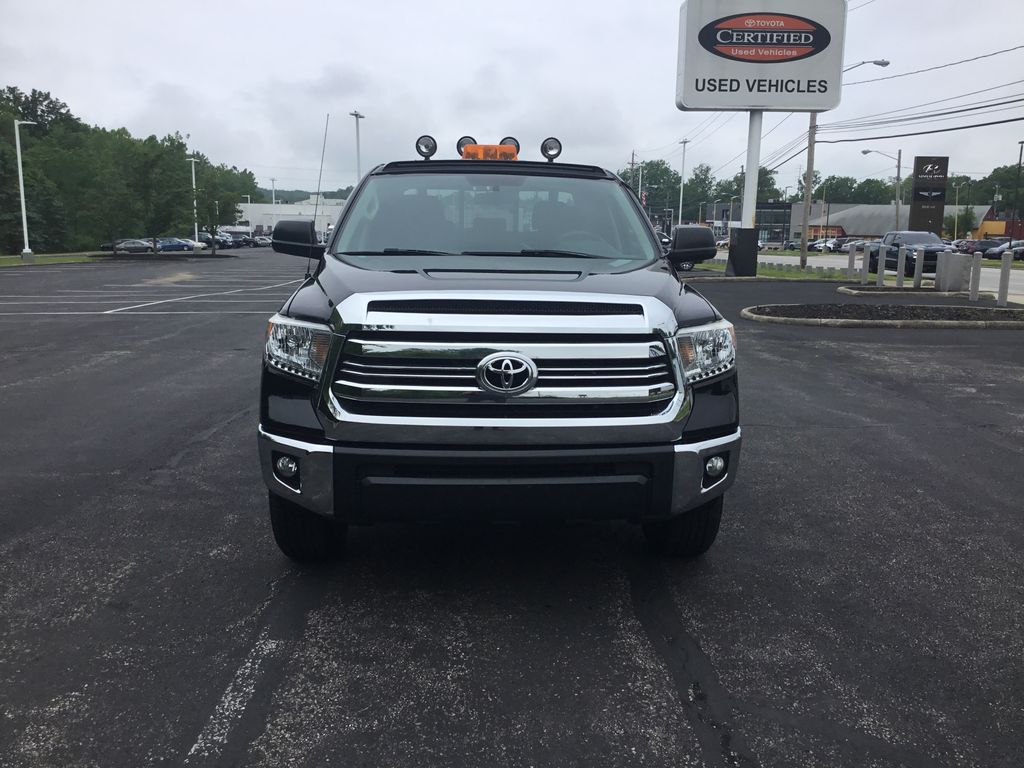 2016 Toyota Tundra SR5 8
