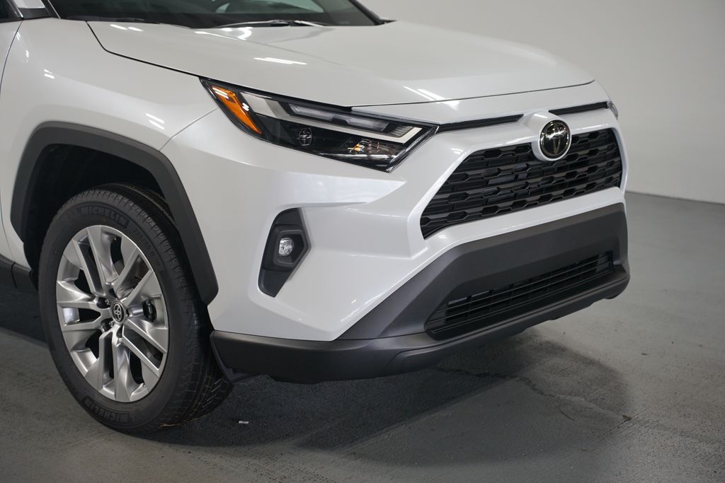 Thumbnail: 2025 Toyota RAV4 - 4