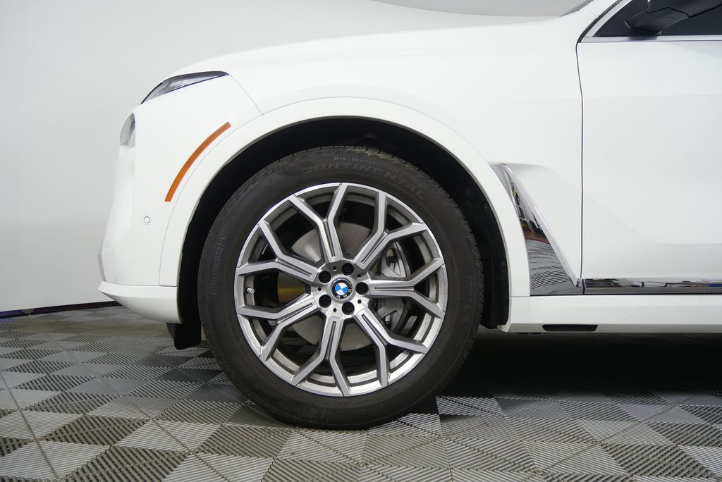 Thumbnail: 2024 BMW X7 - 7