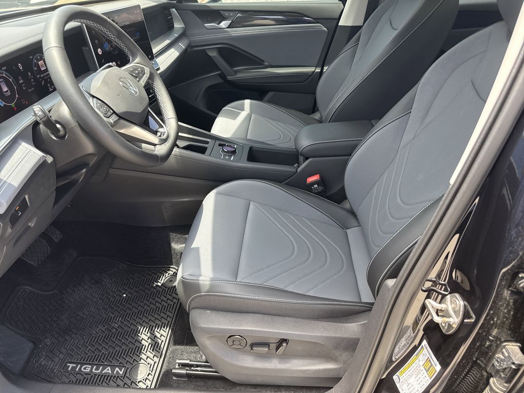 2026 Volkswagen Tiguan 2.0T SE Black at DeMontrond Auto Country