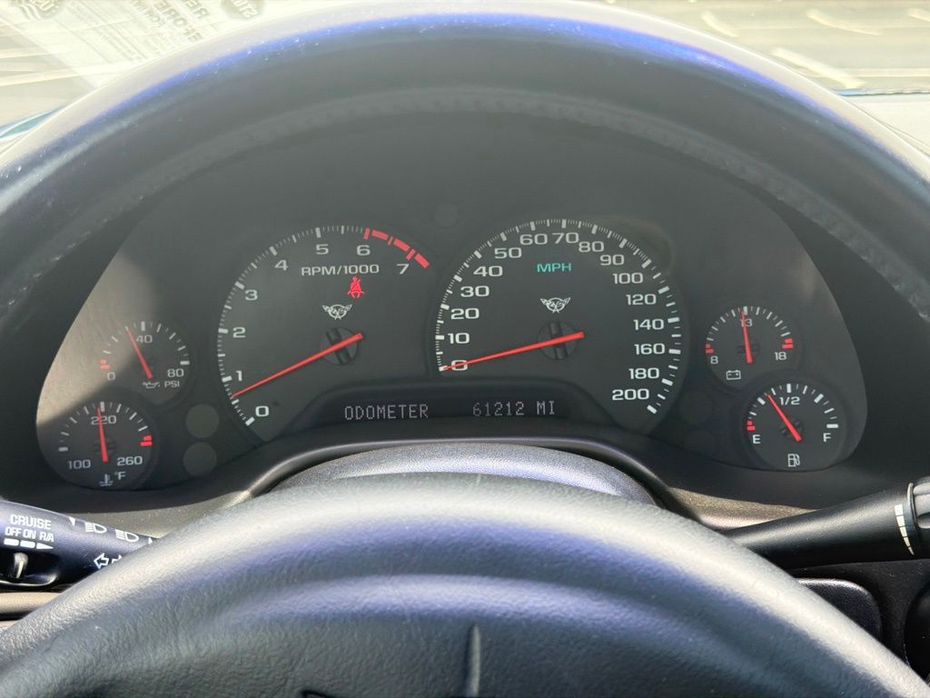 Thumbnail: 2002 Chevrolet Corvette - 17
