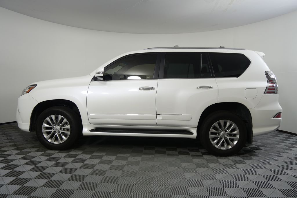 2017 Lexus GX 460 6