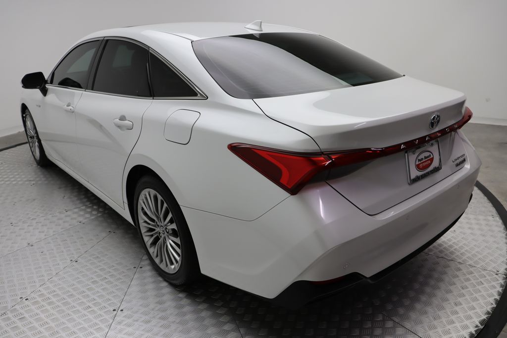 2020 Toyota Avalon Limited 11