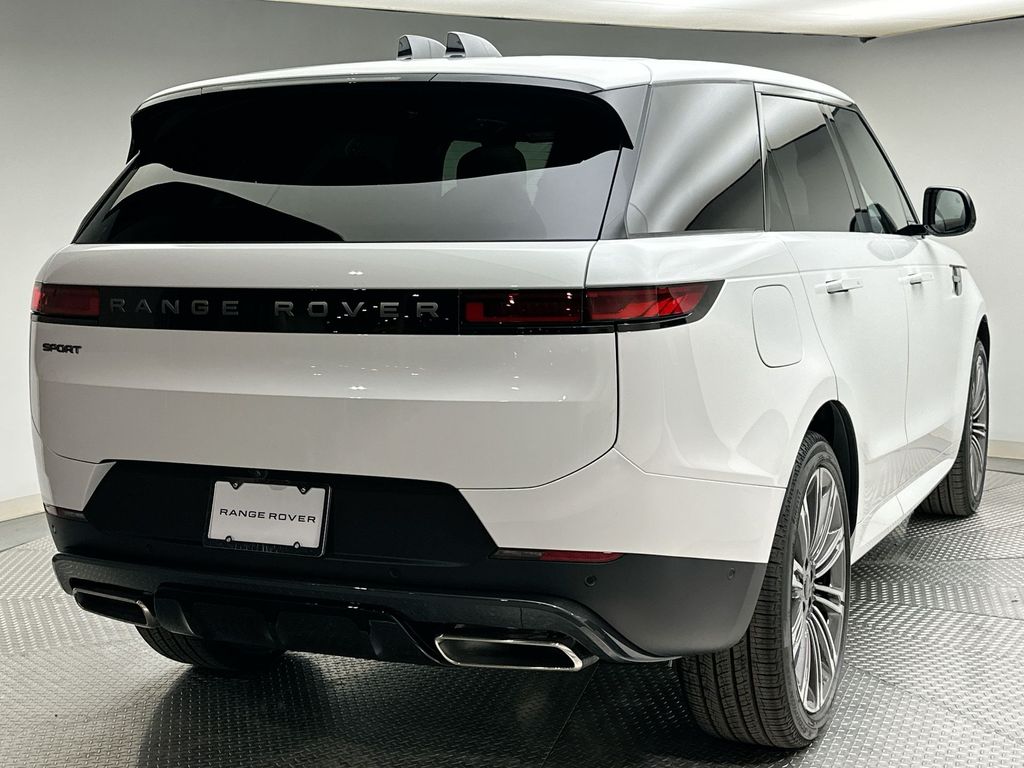 Thumbnail: 2026 Land Rover Range Rover Sport - 3