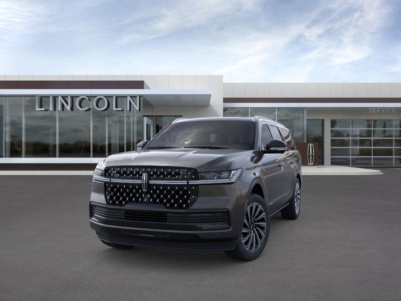 Thumbnail: 2025 Lincoln Navigator L - 2