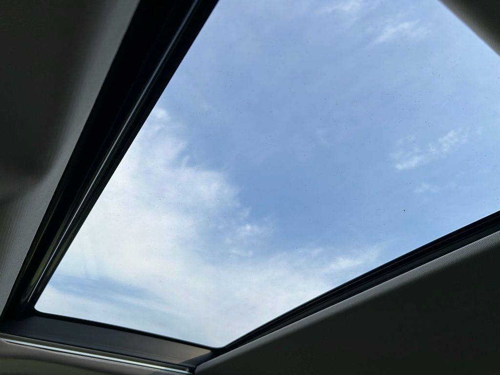 Thumbnail: 2021 Toyota RAV4 - 27