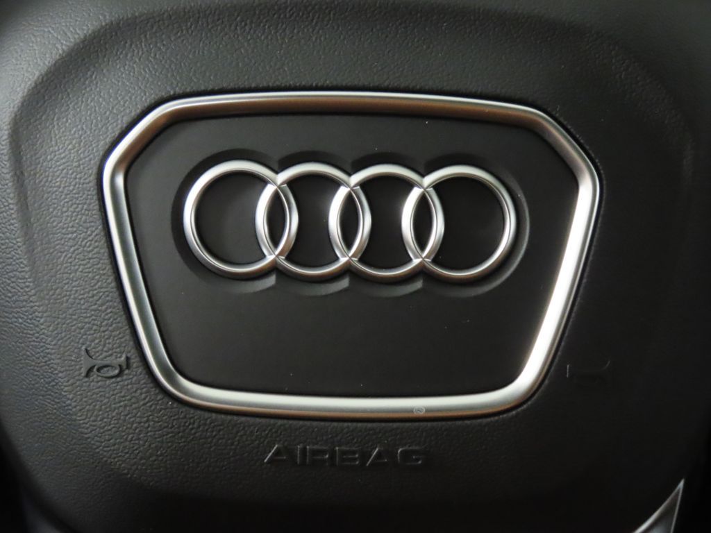 Thumbnail: 2026 Audi Q8 - 18