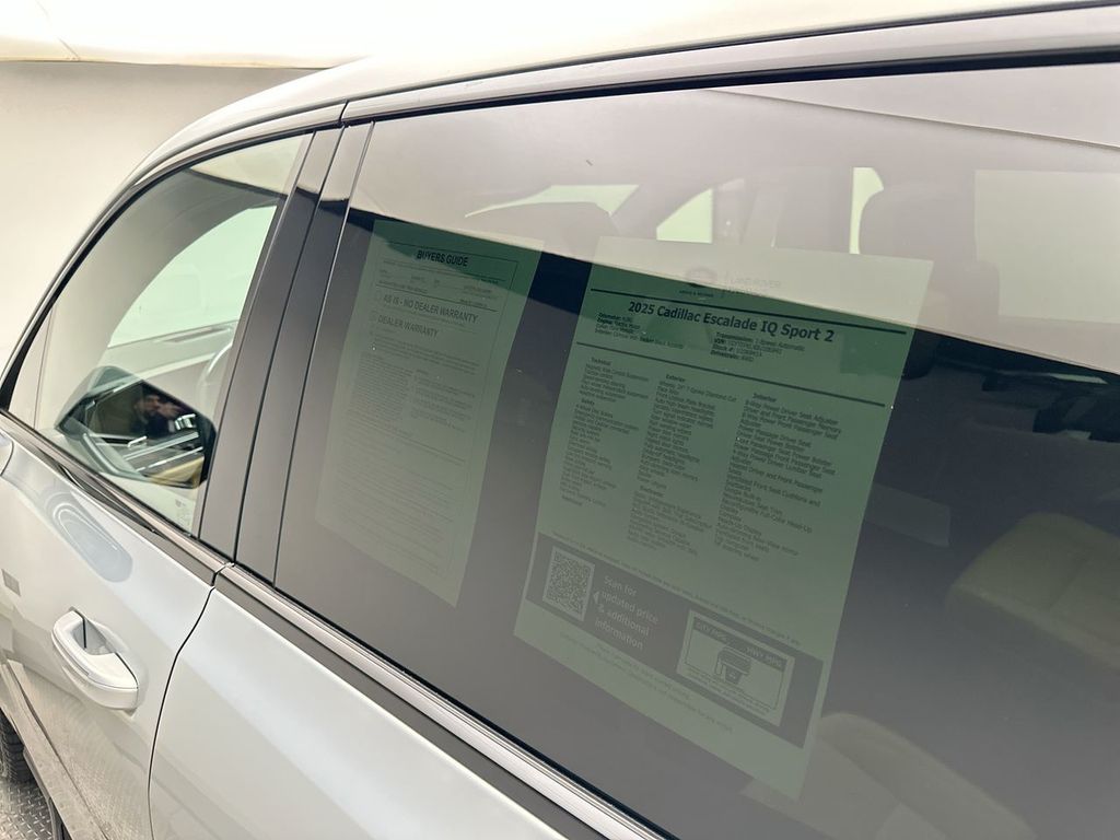 Thumbnail: 2025 Cadillac Escalade IQ - 32
