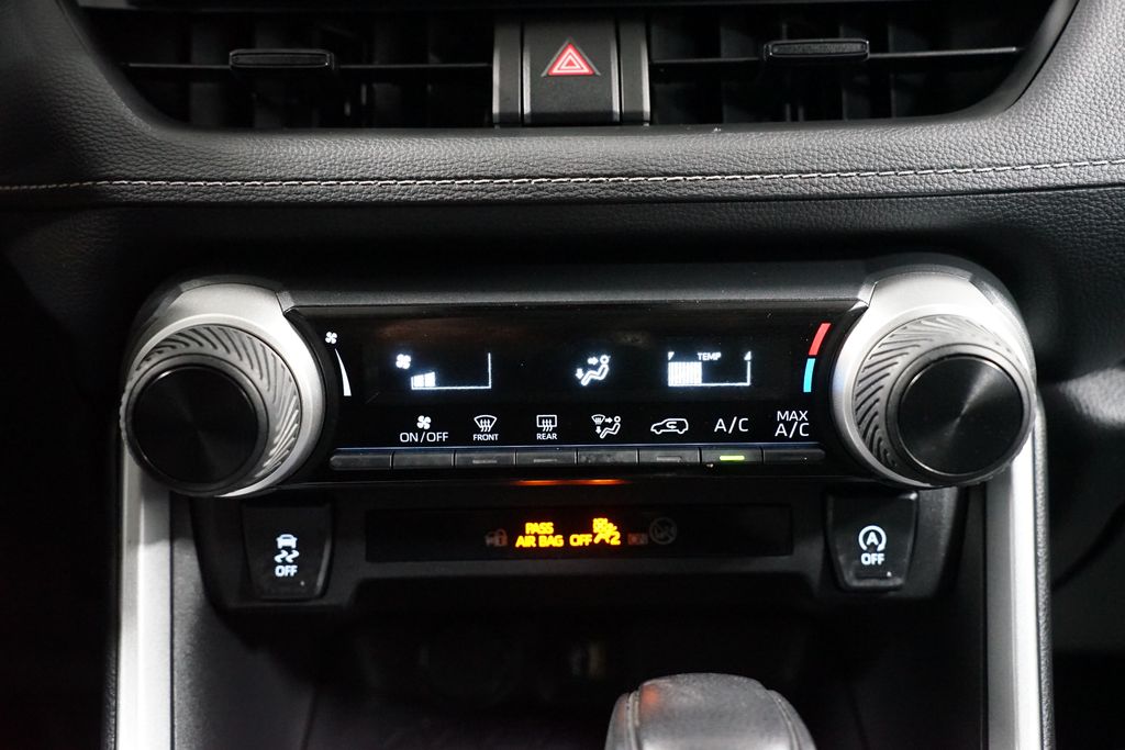 Thumbnail: 2025 Toyota RAV4 - 20