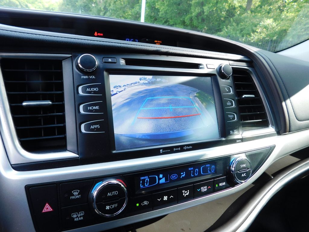 2018 Toyota Highlander XLE 11