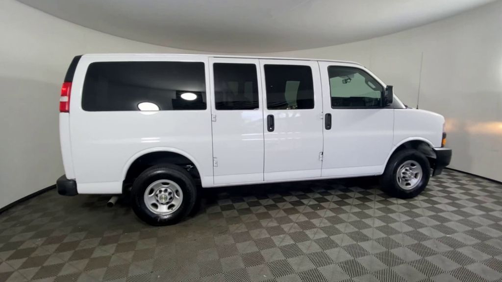 2024 Chevrolet Express 3500 LS 9