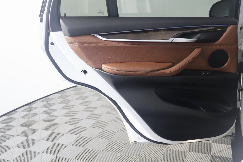 2016 BMW X5 xDrive40e 13