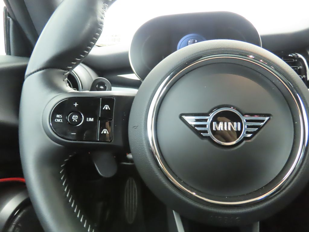 Thumbnail: 2023 MINI Cooper - 11