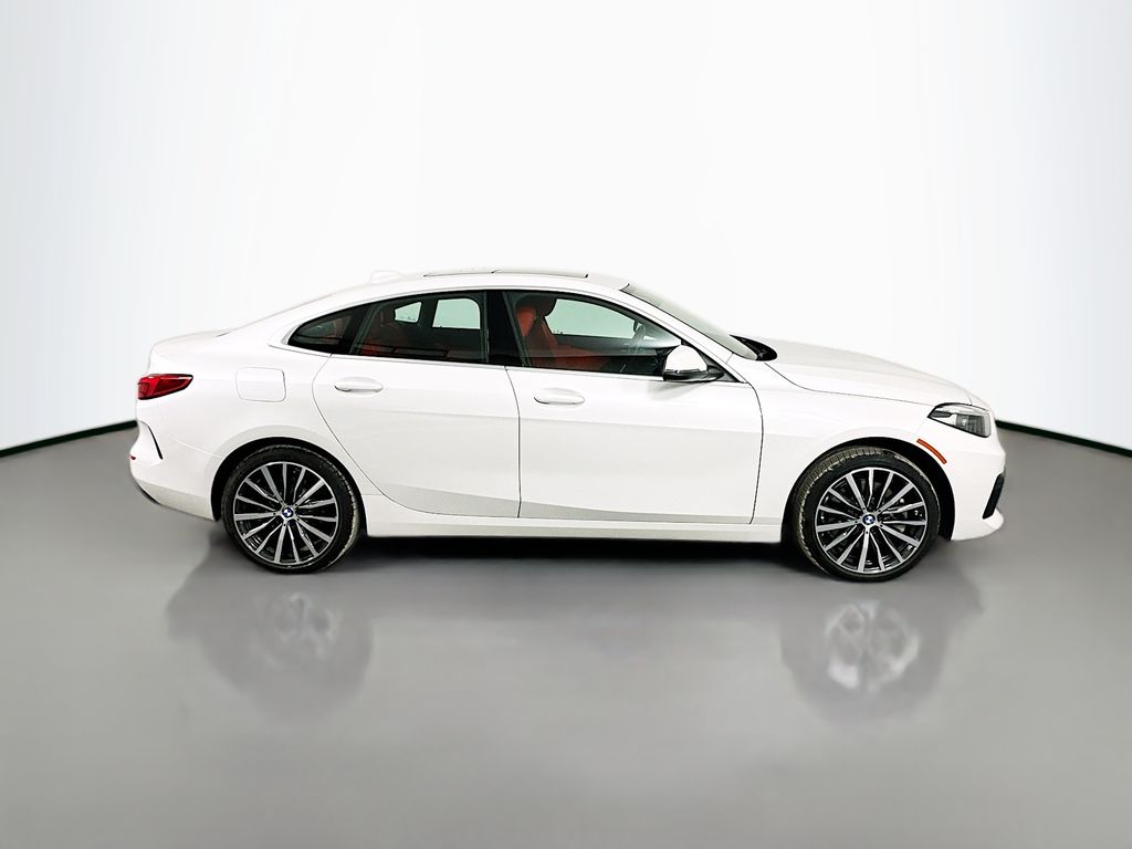 Thumbnail: 2024 BMW 2 Series - 4