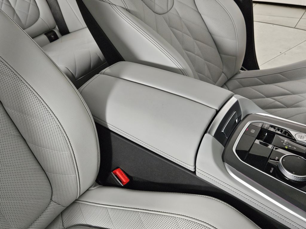 Thumbnail: 2023 BMW X5 - 16