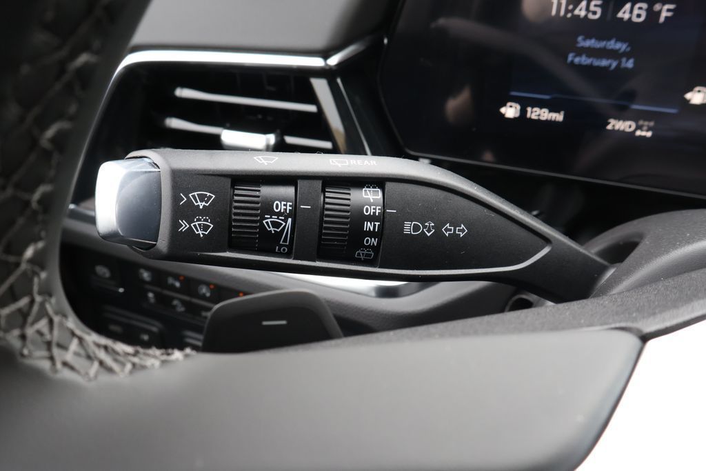 Thumbnail: 2026 Chevrolet Suburban - 24