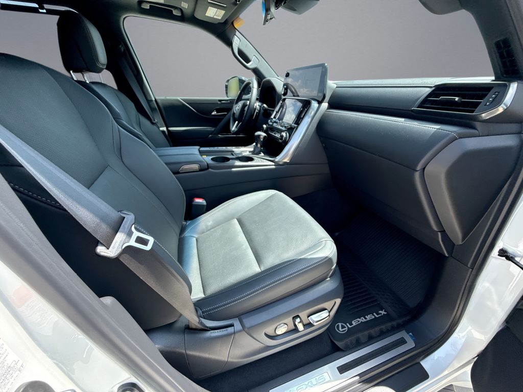 Thumbnail: 2025 Lexus LX - 15