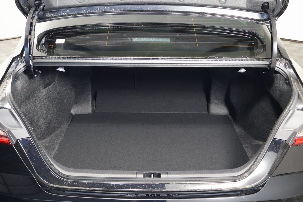 Thumbnail: 2026 Toyota Camry - 8