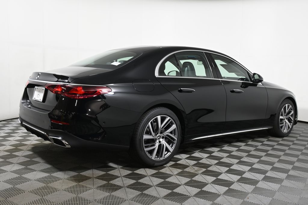 Thumbnail: 2026 Mercedes-Benz E-Class - 7