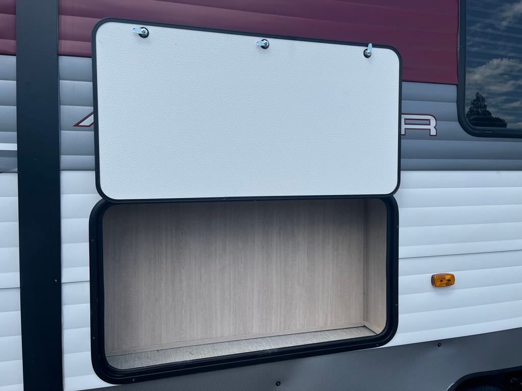 2025 Prime Time Avenger 25 MKB Travel Trailer