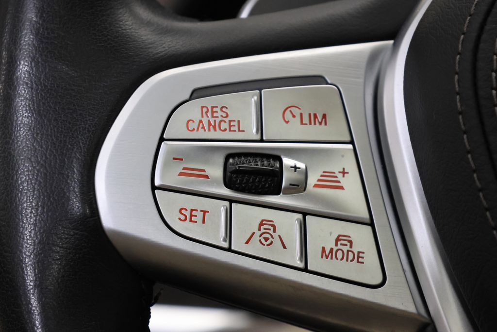 Thumbnail: 2019 BMW X7 - 21