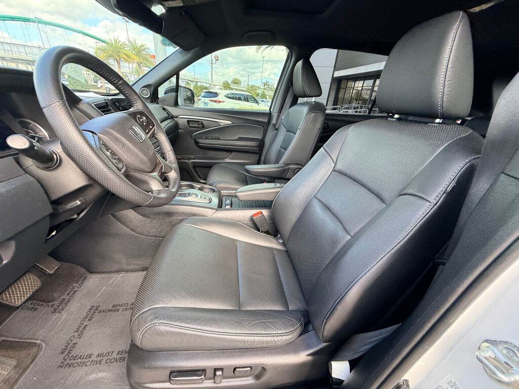 Thumbnail: 2023 Honda Passport - 5