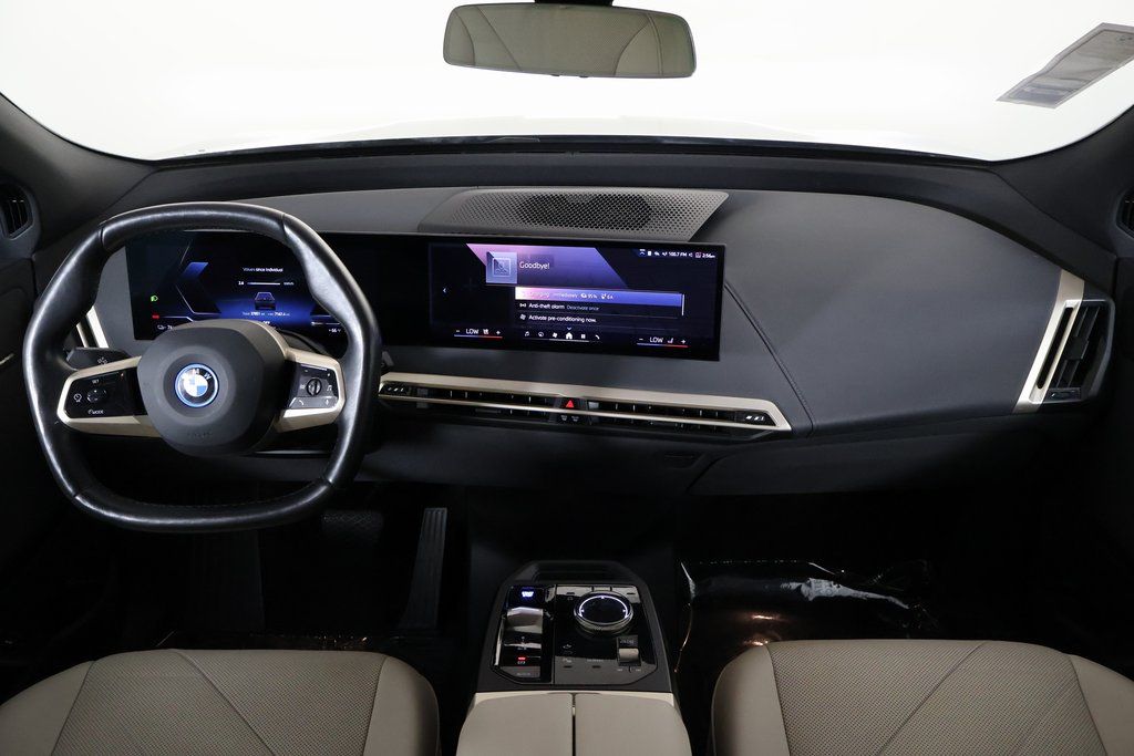 Thumbnail: 2024 BMW iX - 8