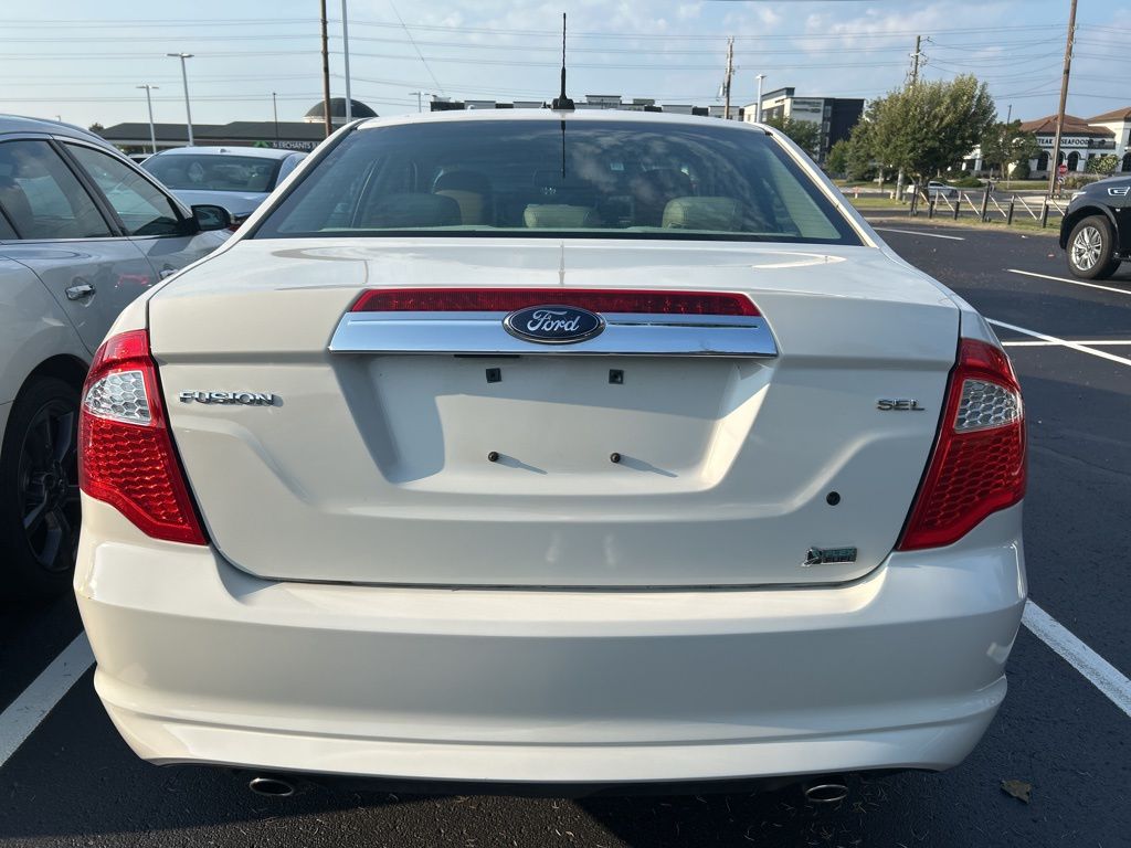 Thumbnail: 2010 Ford Fusion - 5