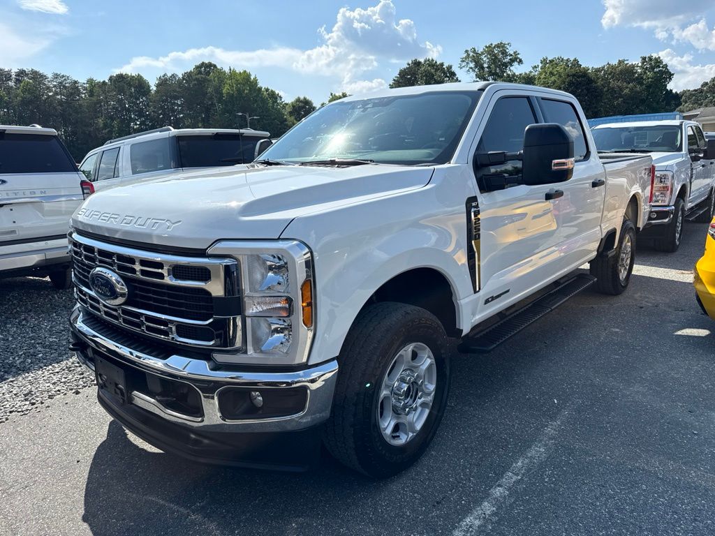 2025 Ford F-250 XLT 4x4 Crew Cab 8' Box's photo