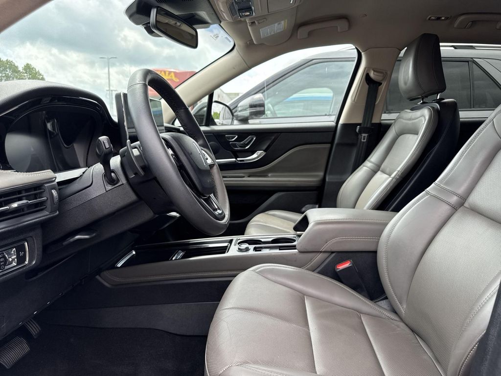 2024 Infinite Black Metallic Clearcoat Lincoln Corsair Reserve FWD SUV
