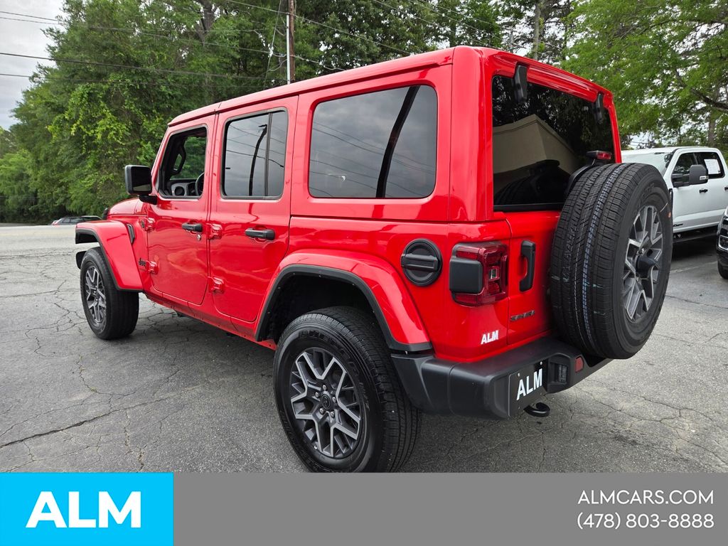 Used 2025 Red Jeep Sahara image 12