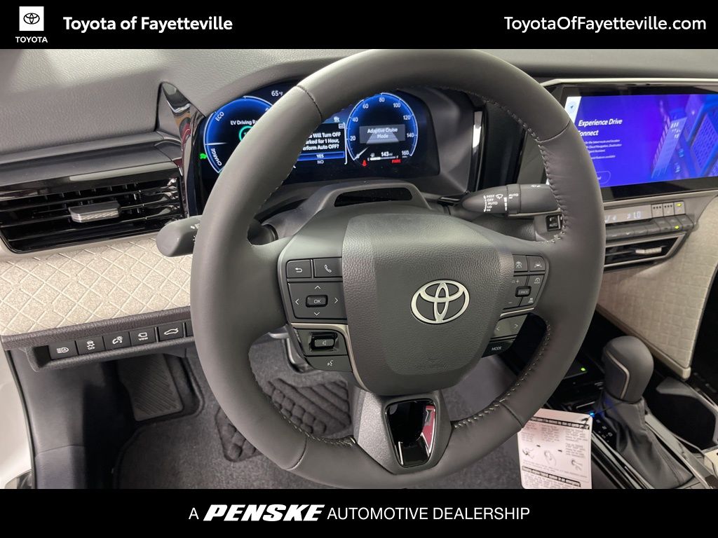 2025 Toyota Camry XLE 26