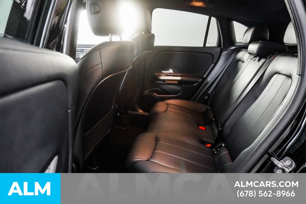 Used 2025 Black Mercedes-Benz GLA 250 image 17