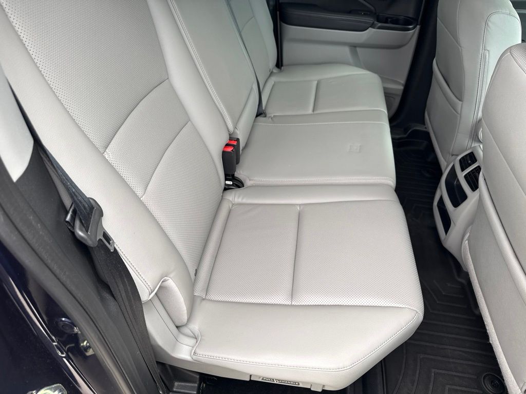 Used 2017 Blue Honda RTL image 19