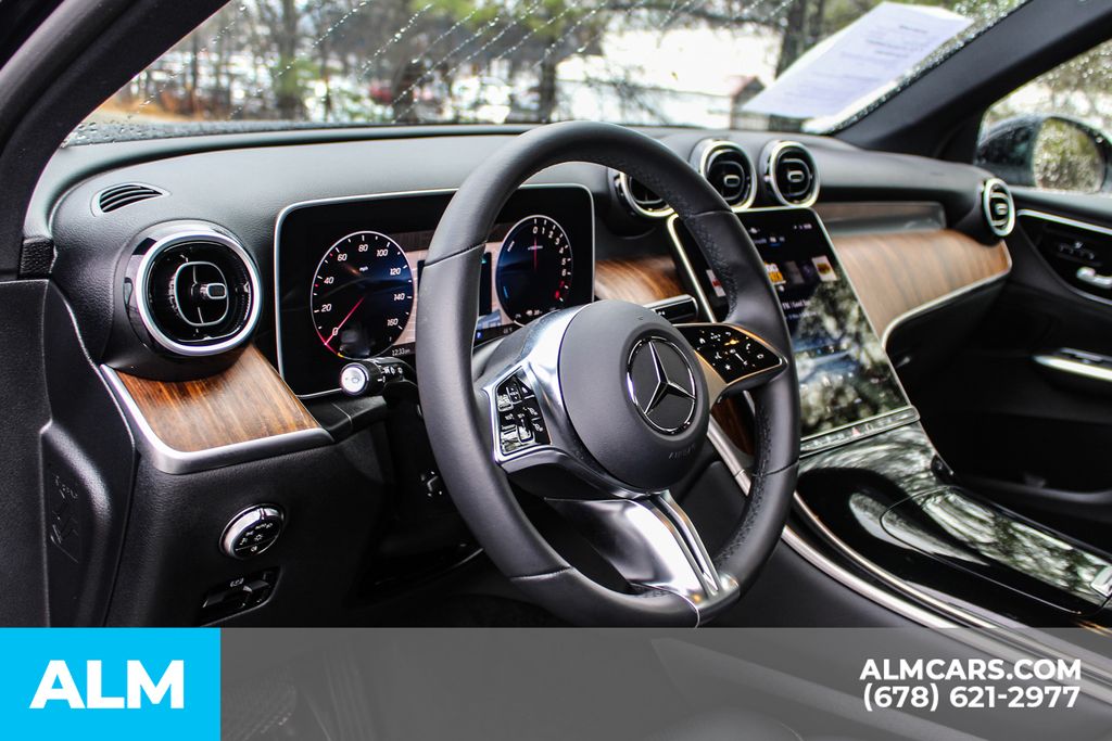 Used 2026 Black Mercedes-Benz GLC 350e image 33