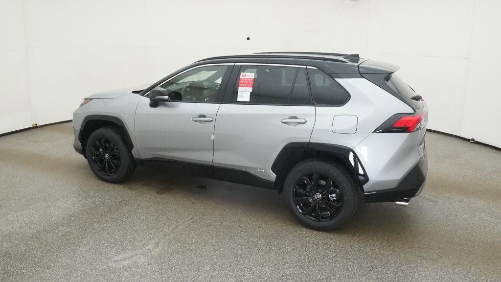 Thumbnail: 2025 Toyota RAV4 - 28